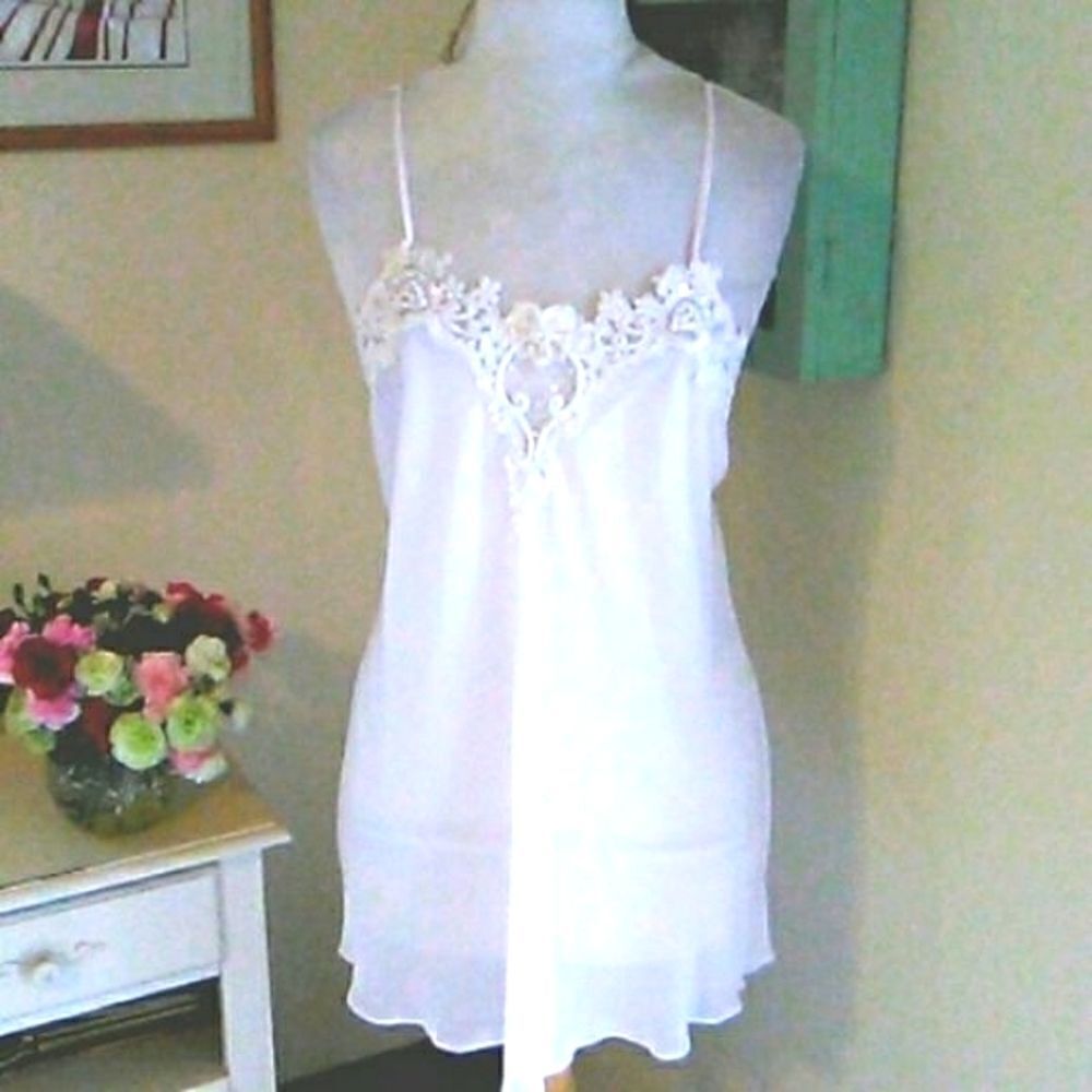 NWT Dentelle Gown and Panties